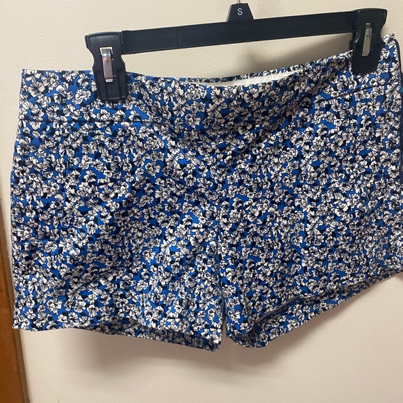 J. Crew 3” inseam short - Picture 3 of 5